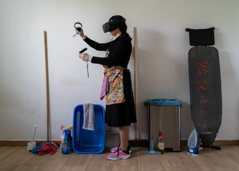 Ilana Hoffmann, Virtual Reality: A Clean House, Video, 3:05 Minutes, 2023